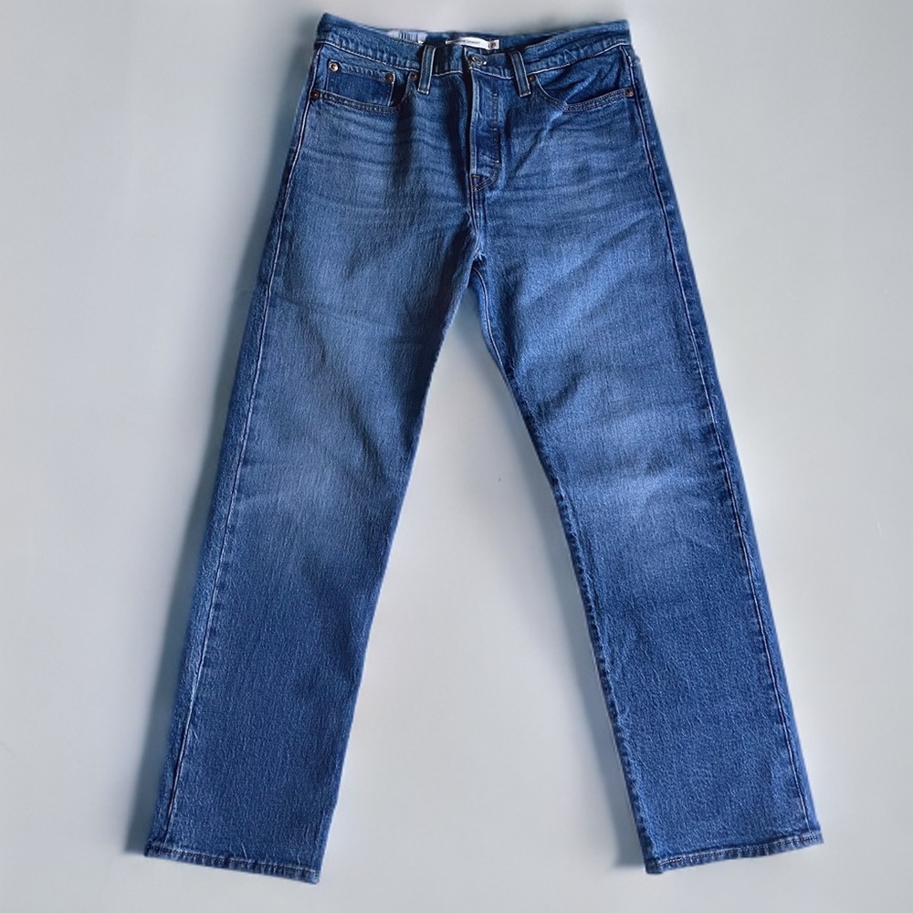 Levi’s Wedgie Straight 29 High Rise